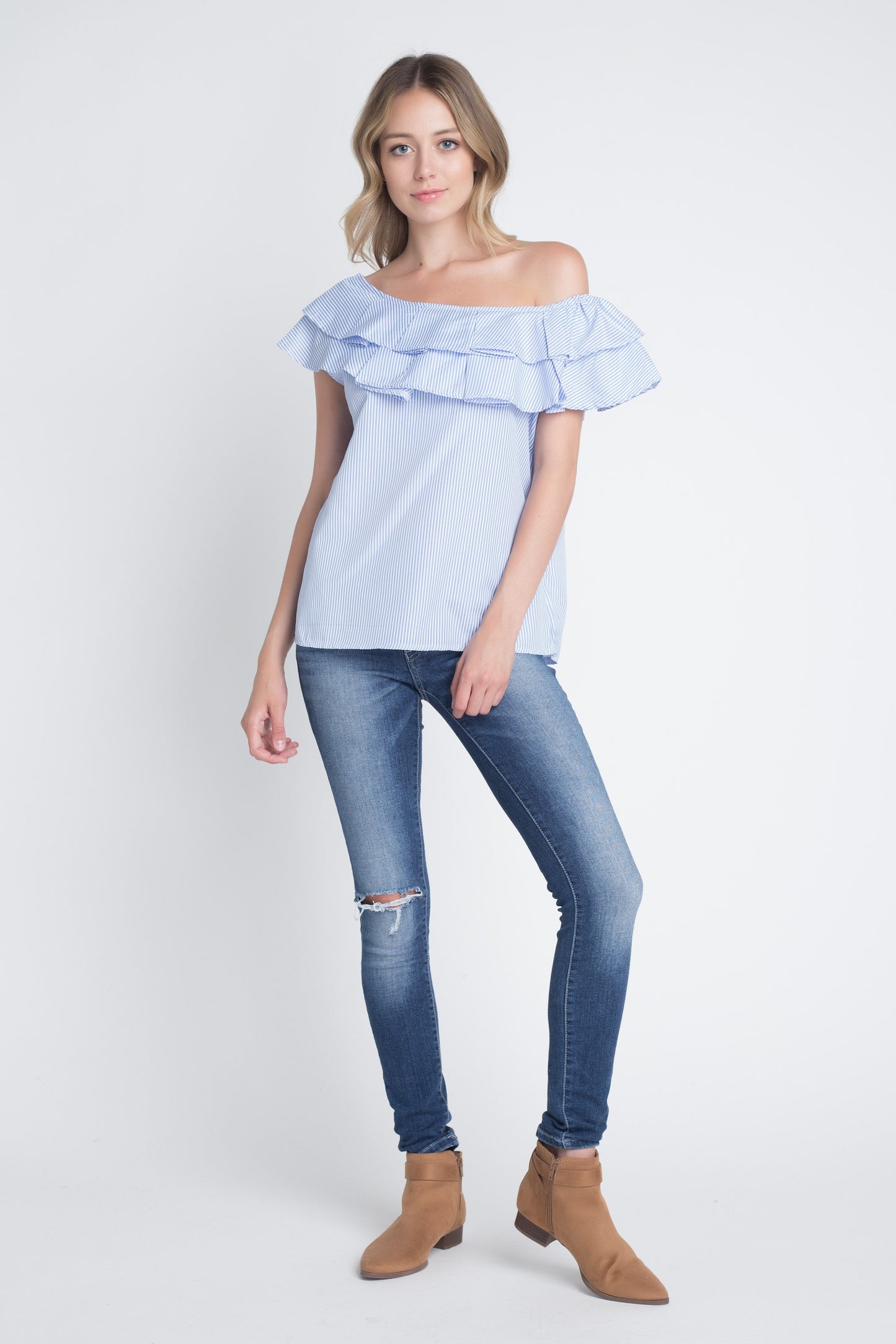 Blusa de rayas con volantes y hombros descubiertos para mujer