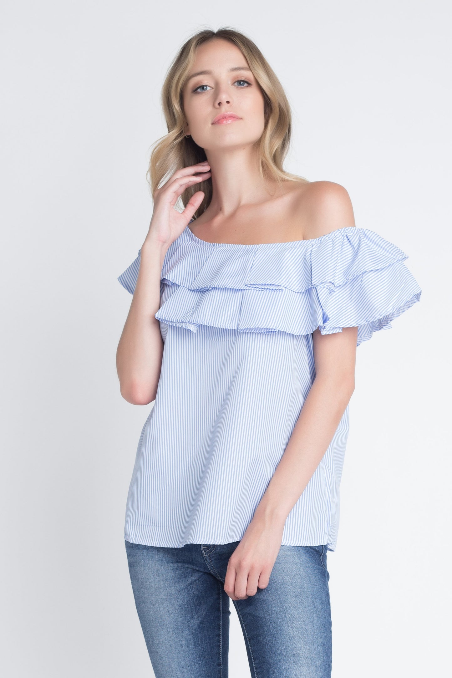 Blusa de rayas con volantes y hombros descubiertos para mujer