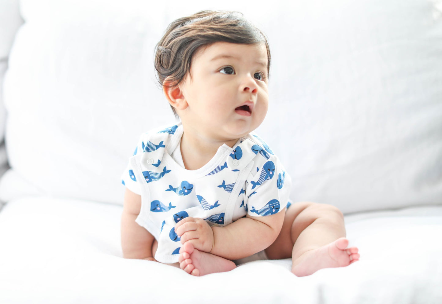 Smart Short Sleeve Baby Bodysuit + Bib - Blue Whale