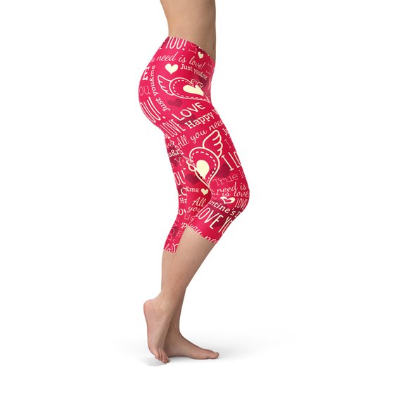 Leggings capri rojos con corazones de amor